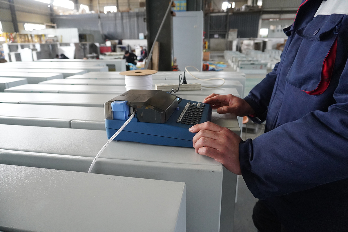 線號(hào)機(jī)現(xiàn)場(chǎng)使用