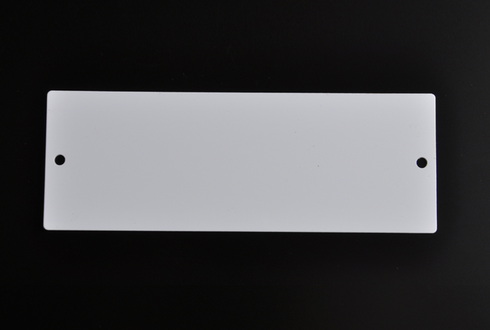 PVC標(biāo)牌45125mm單邊各1孔 可打印標(biāo)牌